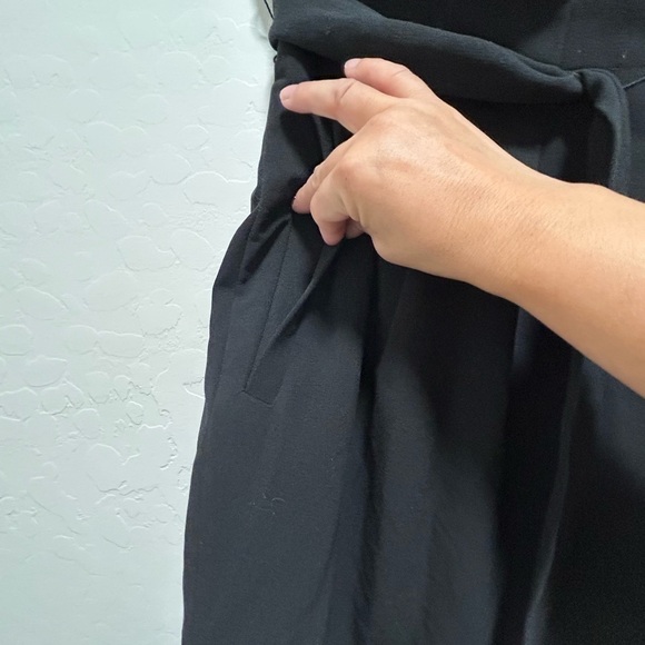 BCBG MAX AZRIA peplum skirt with belt - Picture 3 of 7